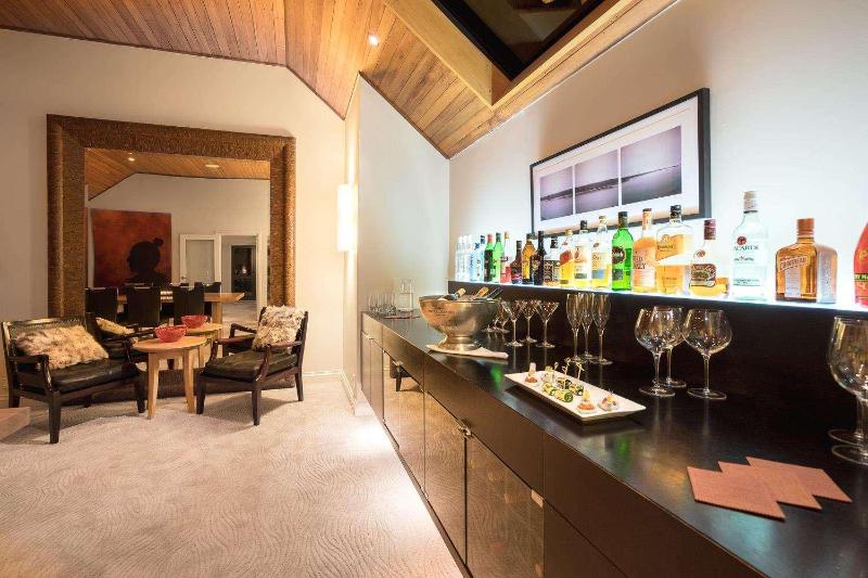 בית מלון כפרי Azur Lodge