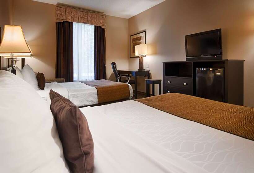 בית מלון כפרי Best Western Dunkirk & Fredonia Inn