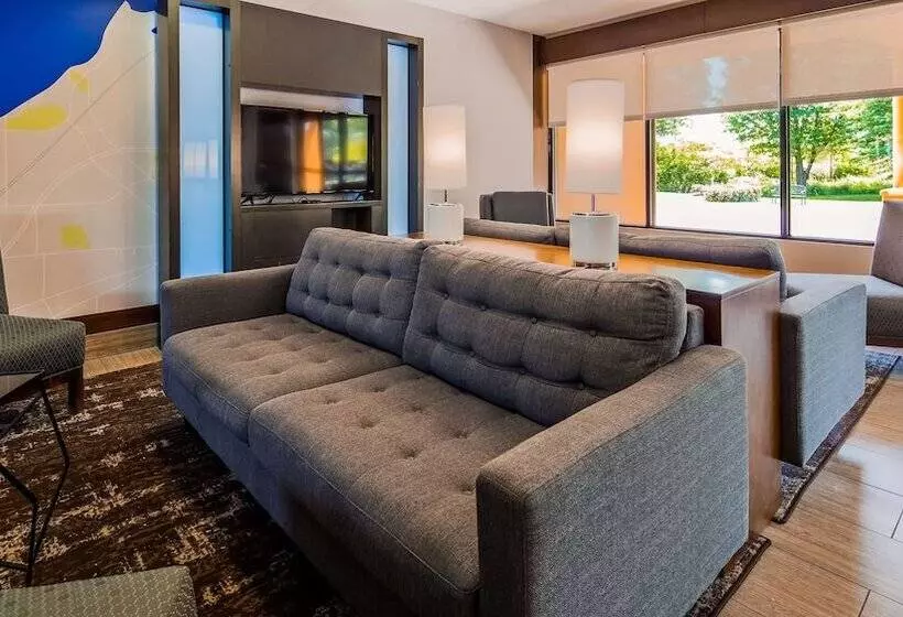 Hotelli Best Western Dunkirk & Fredonia Inn