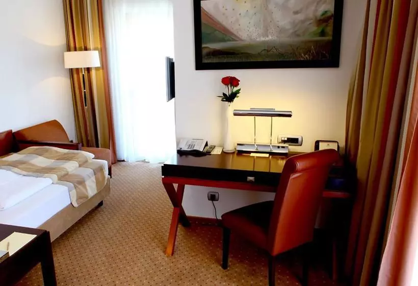 هتل Best Western Premier Montenegro