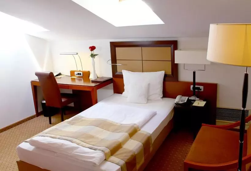 هتل Best Western Premier Montenegro