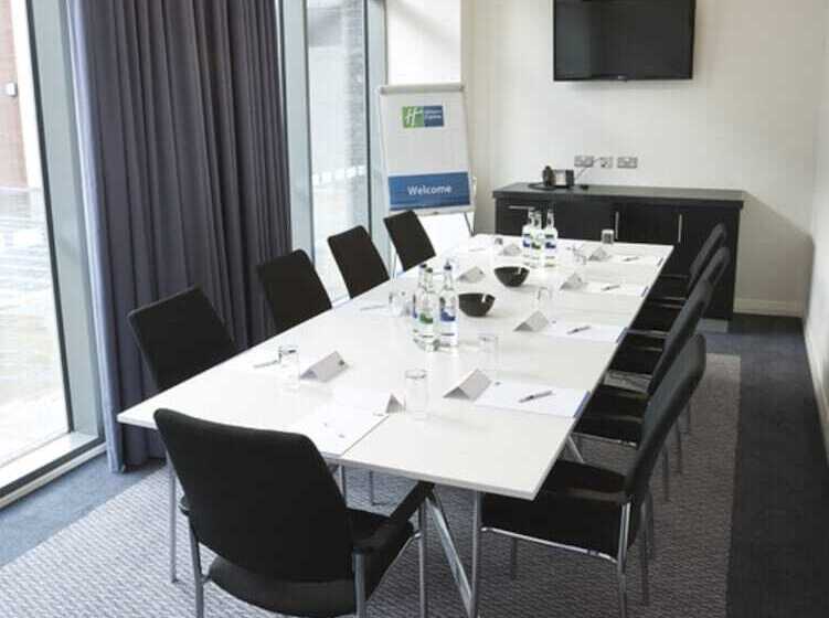 فندق Holiday Inn Express Manchester City Centre Arena, An Ihg