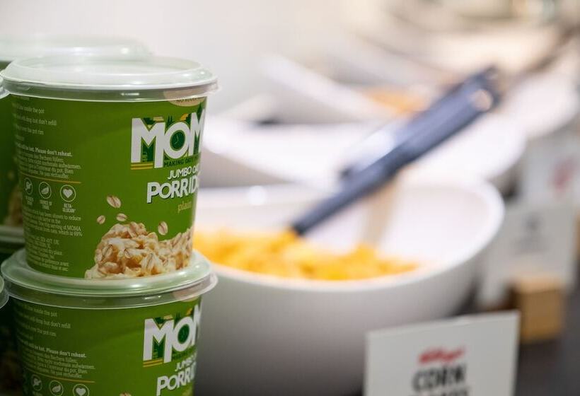 فندق Holiday Inn Express Manchester City Centre Arena, An Ihg