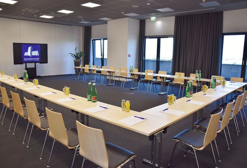 Отель Pannonia Tower