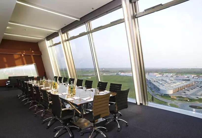 酒店 Pannonia Tower