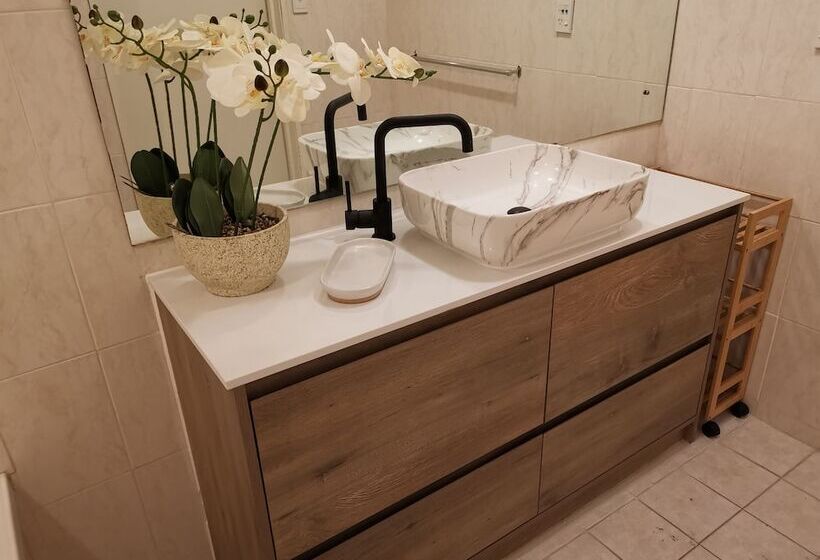 Отель Pukaki Holiday Apartments