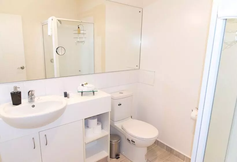 בית מלון כפרי Queenstown House Bed & Breakfast And Apartments