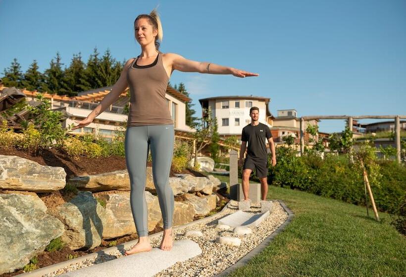 Отель & Spa Larimar