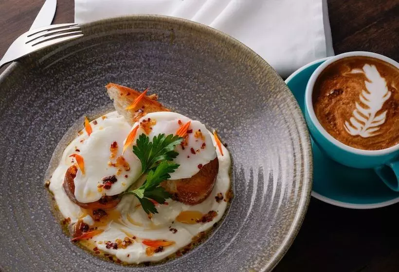 هتل The Portage Resort