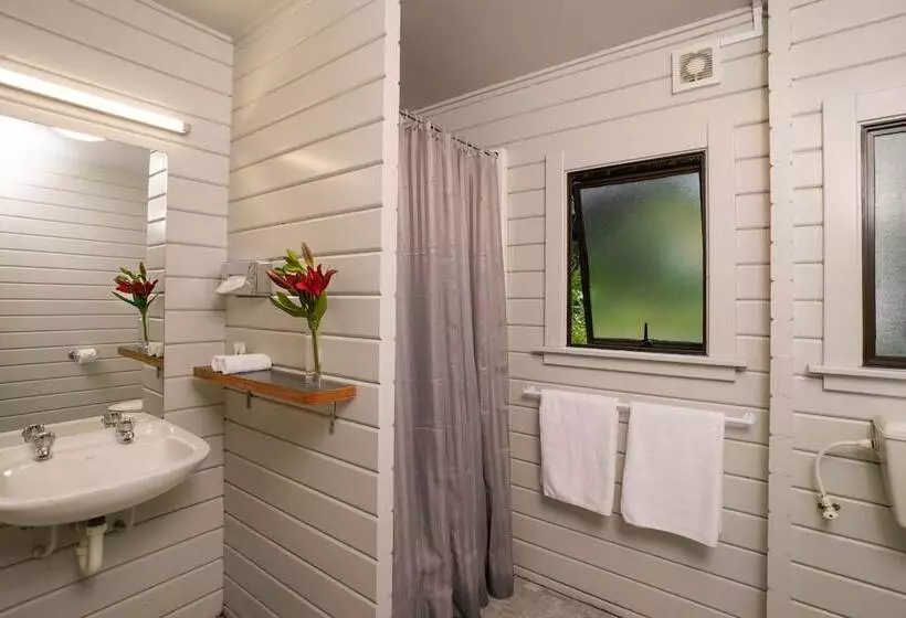 هتل The Portage Resort