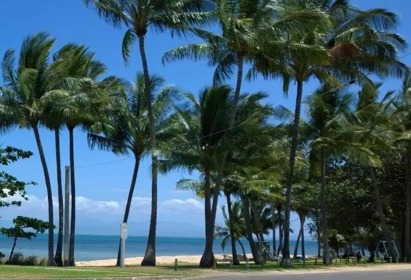 Island Leisure Resort