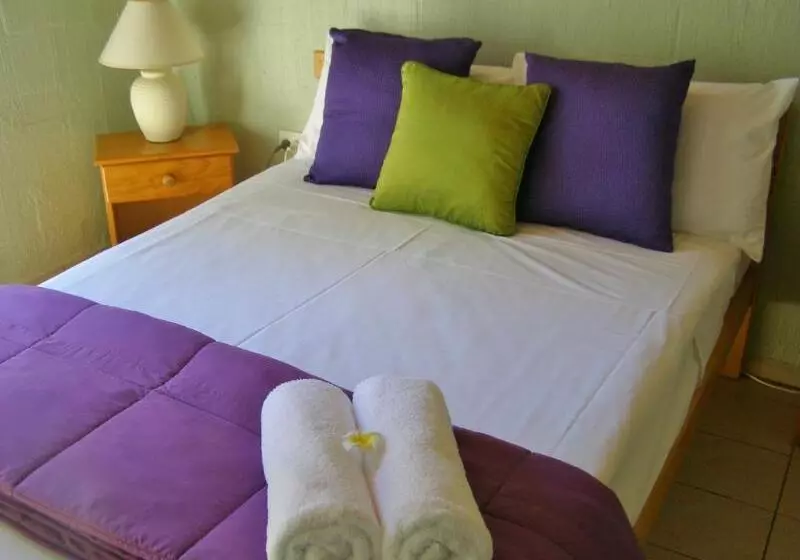 Island Leisure Resort