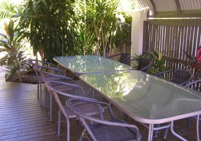 Island Leisure Resort