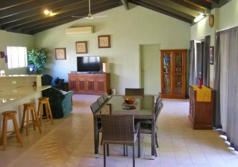 Island Leisure Resort