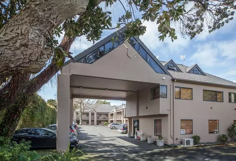 Motel The Haven Newmarket Suites