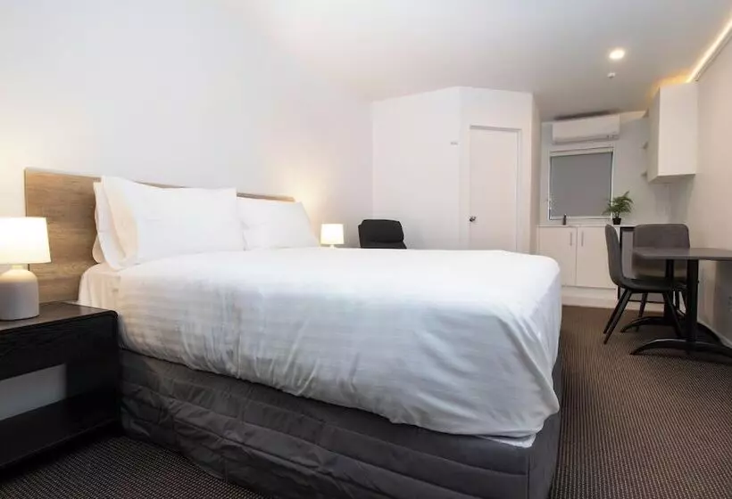 Motel The Haven Newmarket Suites