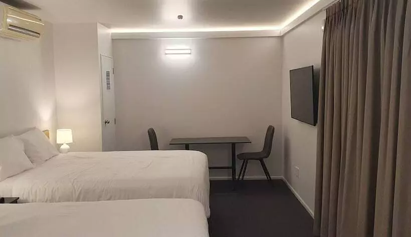 Motel The Haven Newmarket Suites