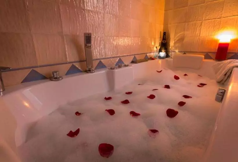 Reul Alto Cortijos Rurales