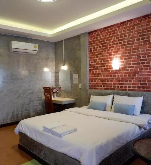 هاستل โรงแรมโทนี่วิลเลจtony