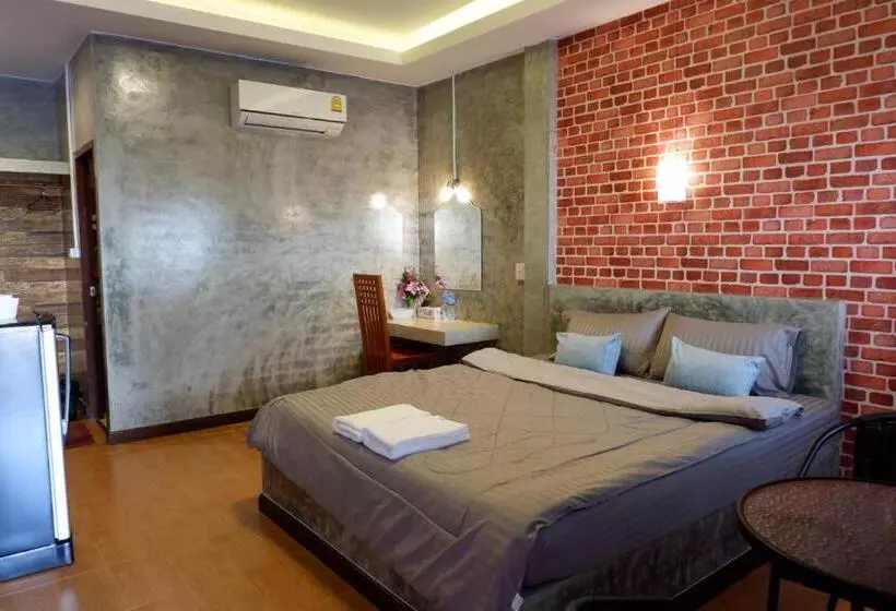 هاستل โรงแรมโทนี่วิลเลจtony