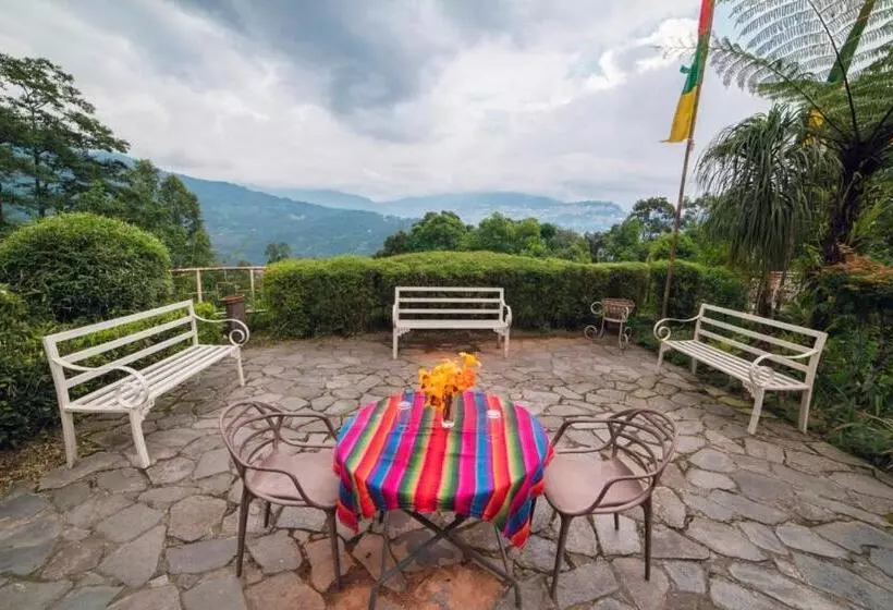 Hotelli Bamboo Retreat