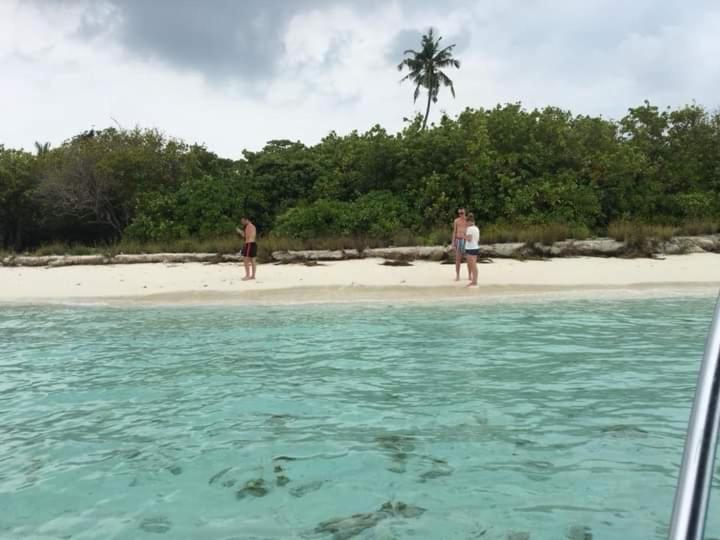 پانسیون Himandhoo Travel & Stays