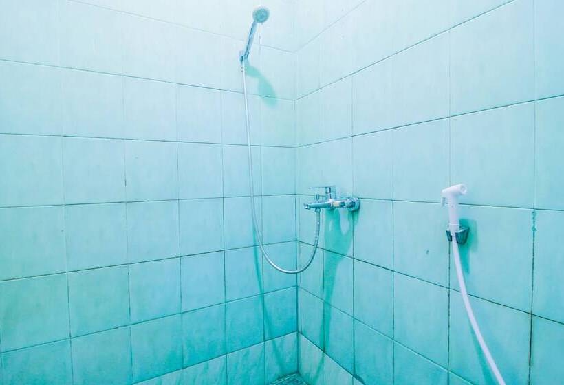 Общежитие Intan By Oyo