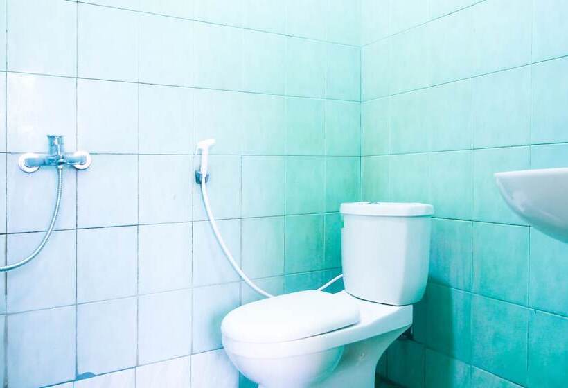 Общежитие Intan By Oyo