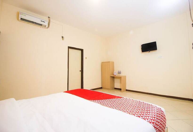 Общежитие Intan By Oyo