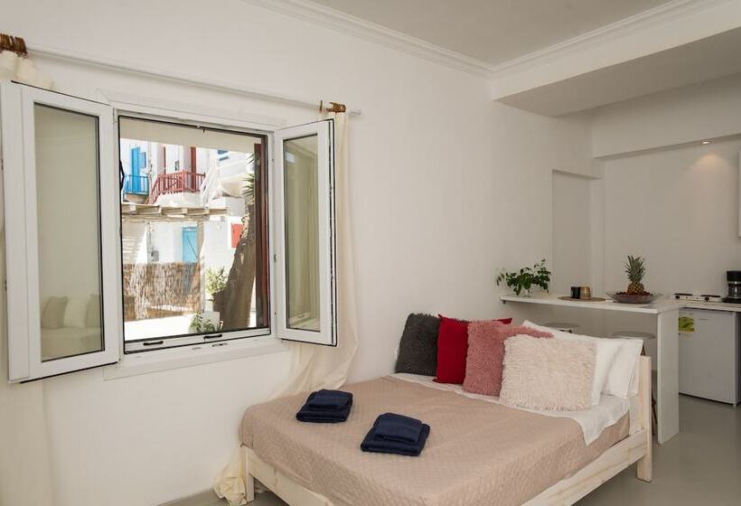 Dimelal Mikonos Downtown Apartments