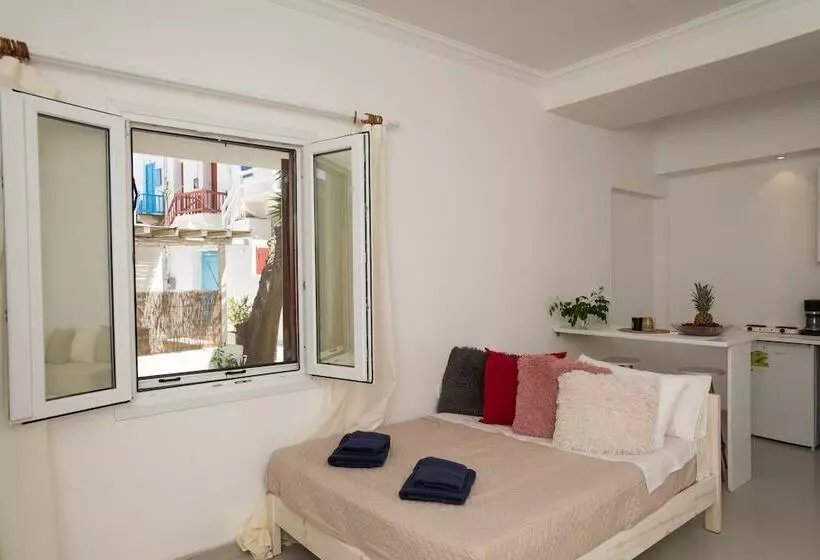 Dimelal Mikonos Downtown Apartments