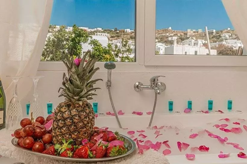 Dimelal Mikonos Downtown Apartments