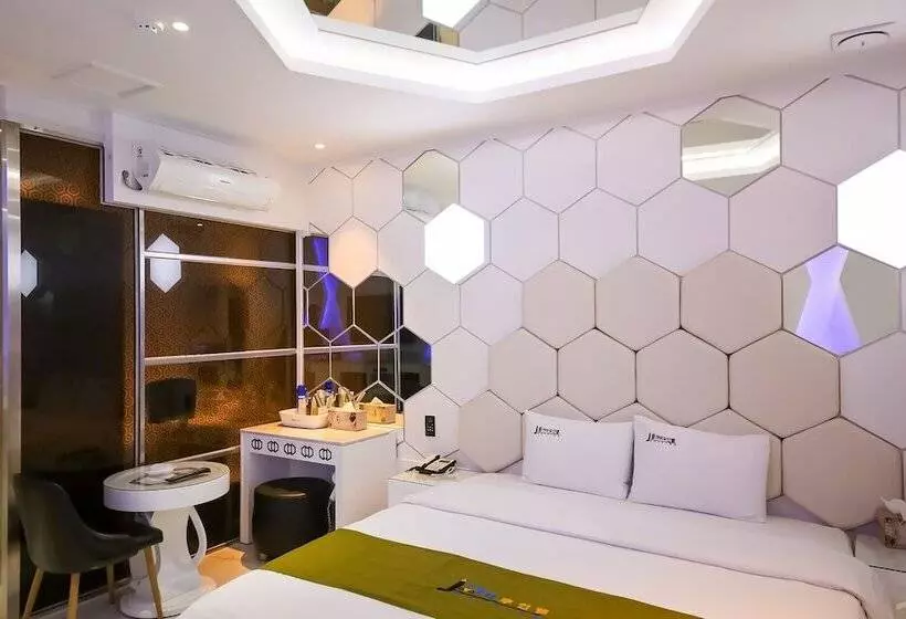 Donghae Luxury Java Self Check In Motel