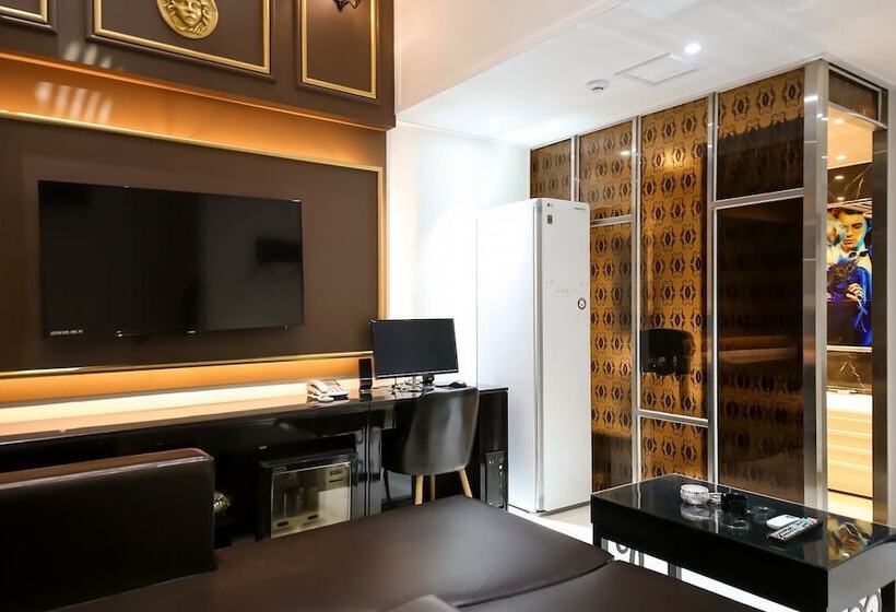 Donghae Luxury Java Self Check In Motel