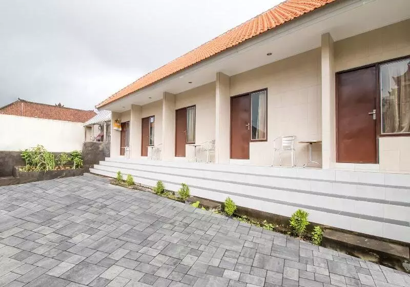Hotelli Berlian House Ungasan By Oyo Rooms