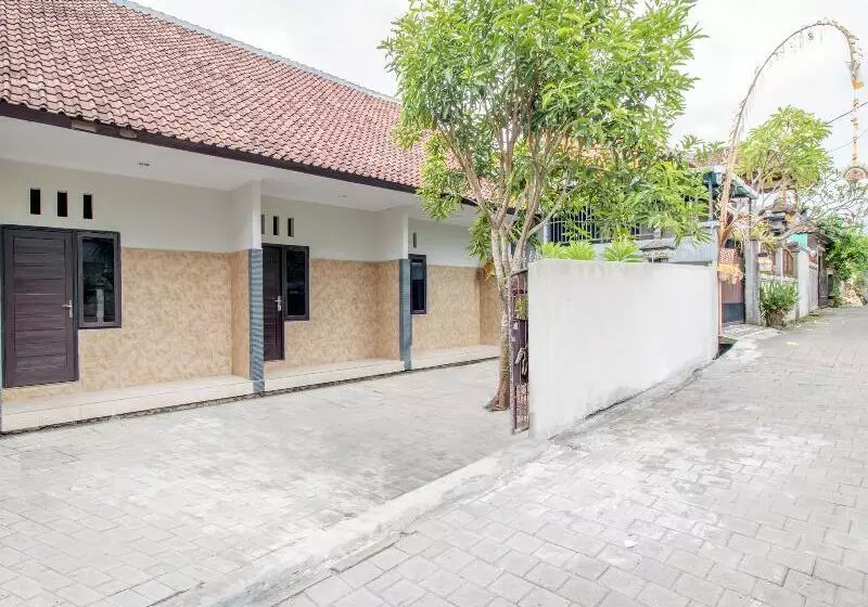 Hotelli Berlian House Ungasan By Oyo Rooms