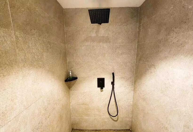 هتل Kalimba Beach Resort