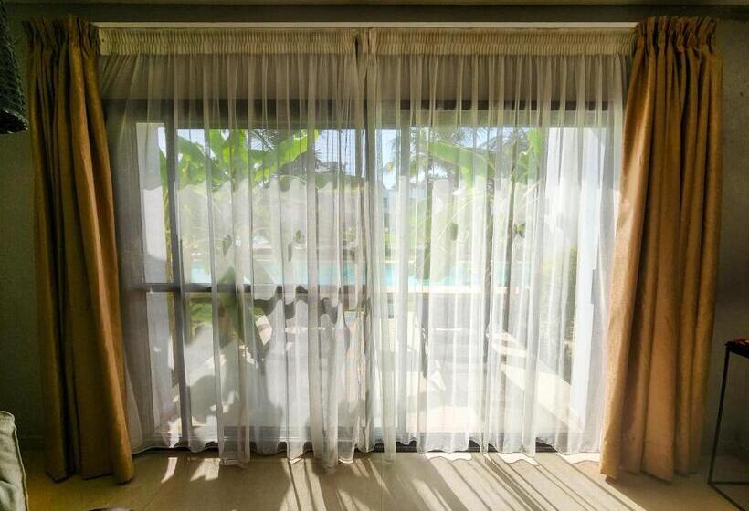 هتل Kalimba Beach Resort