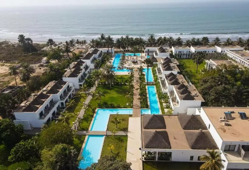 هتل Kalimba Beach Resort