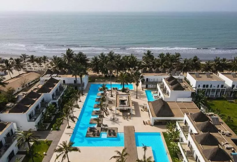 هتل Kalimba Beach Resort