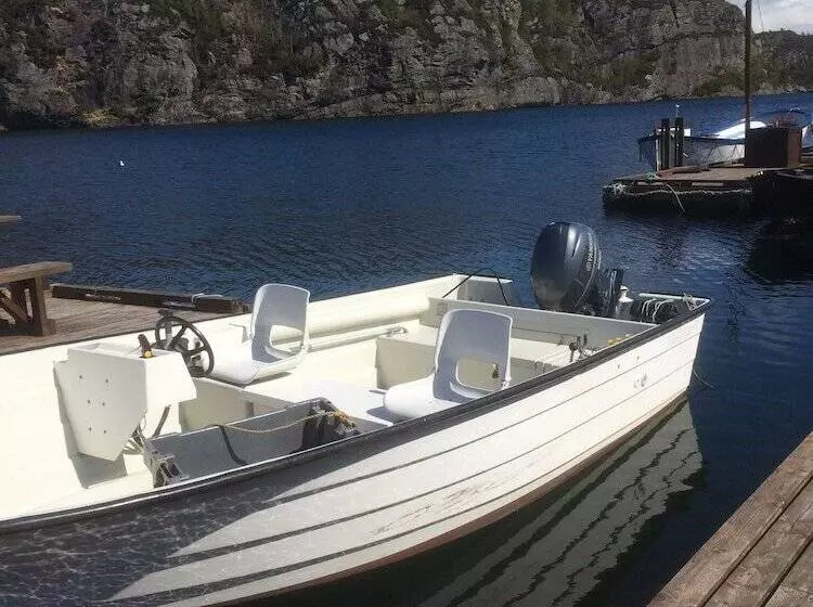 ホテル Sotra Rorbusenter