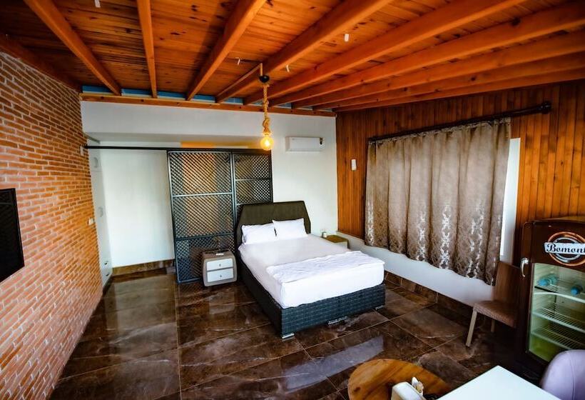 Mose Restoran Motel Beach