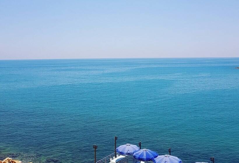 Mose Restoran Motel Beach