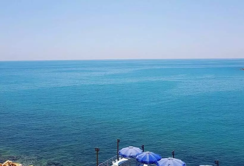 Mose Restoran Motel Beach
