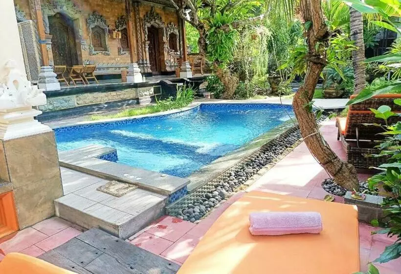 Majatalo Green Palace Homestay