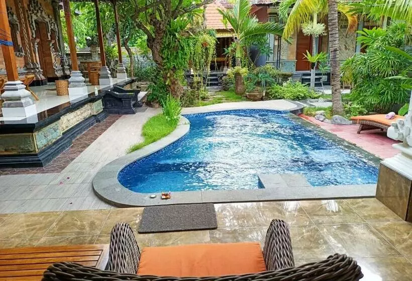 Majatalo Green Palace Homestay