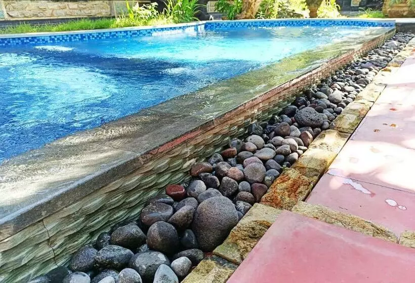 Majatalo Green Palace Homestay