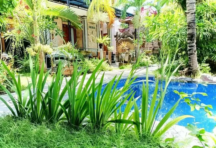 Majatalo Green Palace Homestay