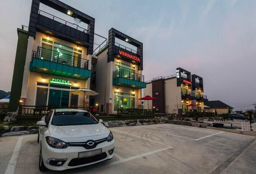 Pension (Hôtel basse catégorie) Majore 2