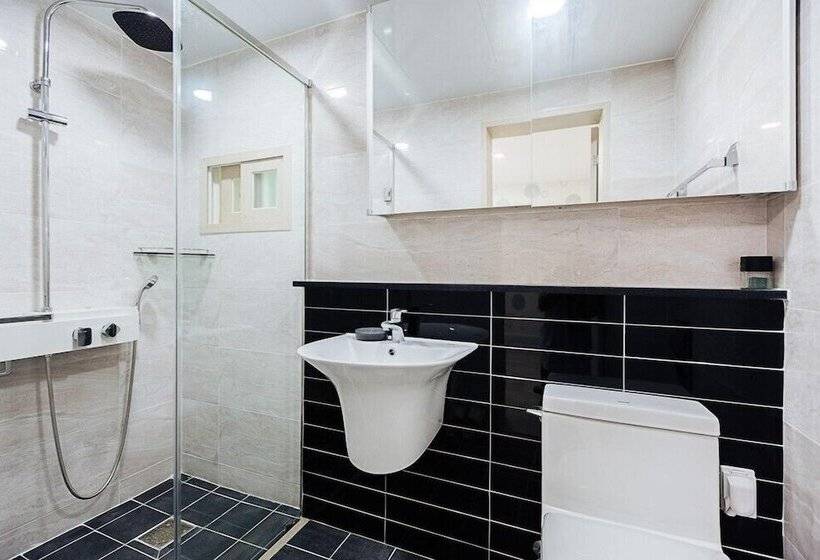 Pension (Hôtel basse catégorie) Majore 2